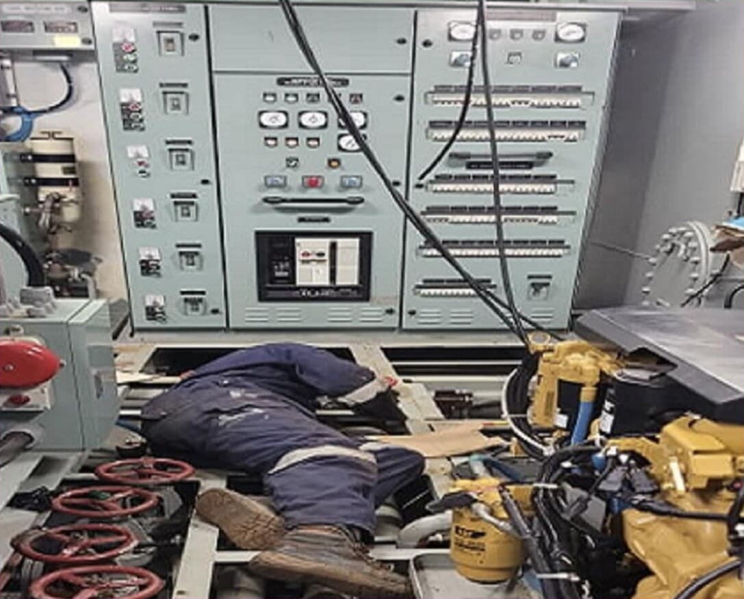Marine Engineering & Machinery